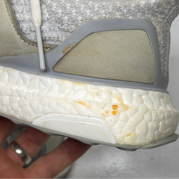 Women’s Adidas Ultra Boost 3.0 Reigning Champ Grey Running Shoes size 8 - Picture 7 of 11